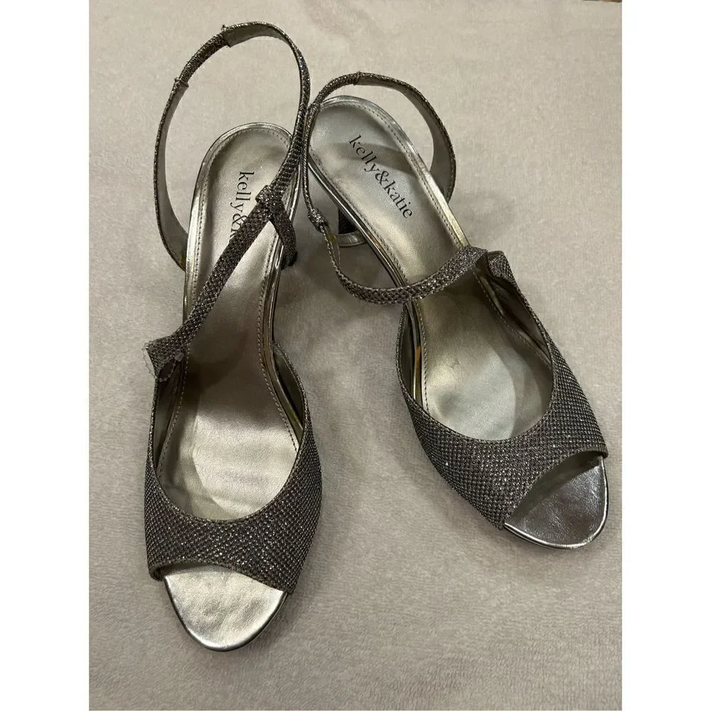 Kelly and Katie silver heels size 10M Mandy